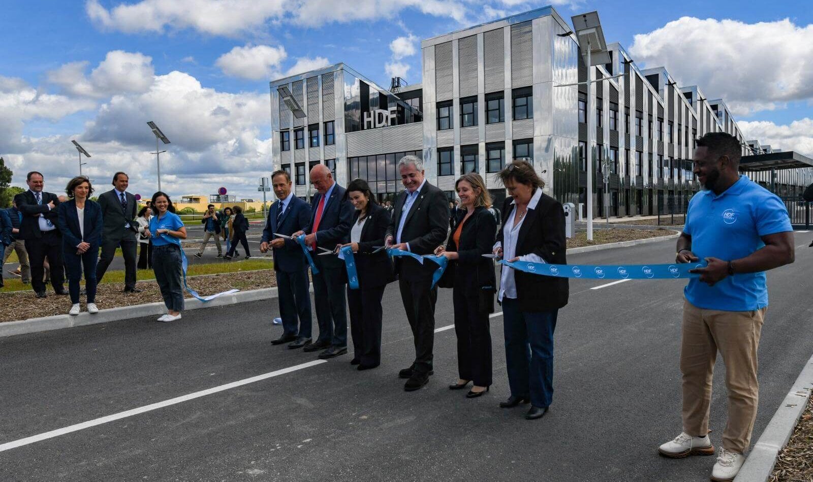 Ribbon cut ceremony